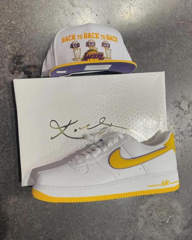 obe x 耐克AF1」联名黑金限定曝光！AG旗舰厅网站全球限量8000双！「科比K(图1)